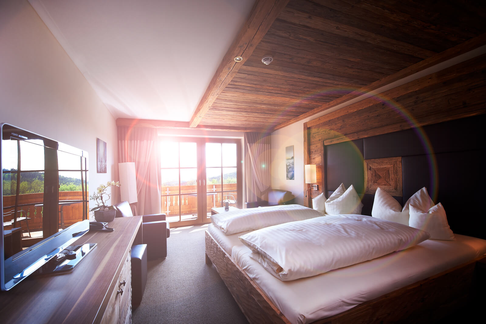 Zimmer auswählen und Urlaub buchen